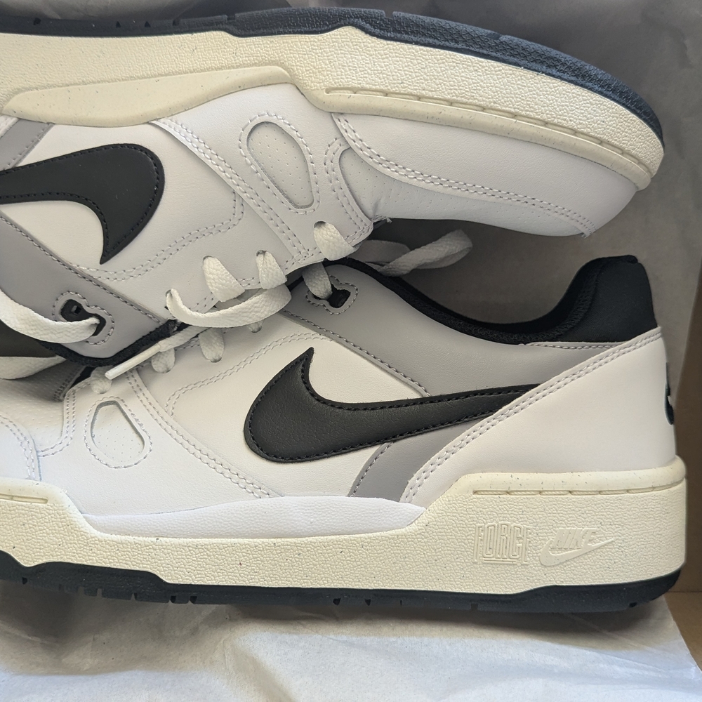 Nike Men's White and Black Force Sneakers